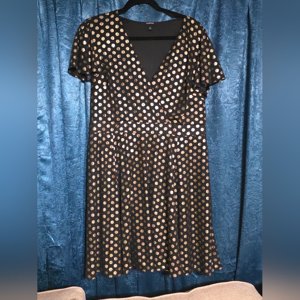 Torrid Black & Gold Polka Dot V-Neck Dress
